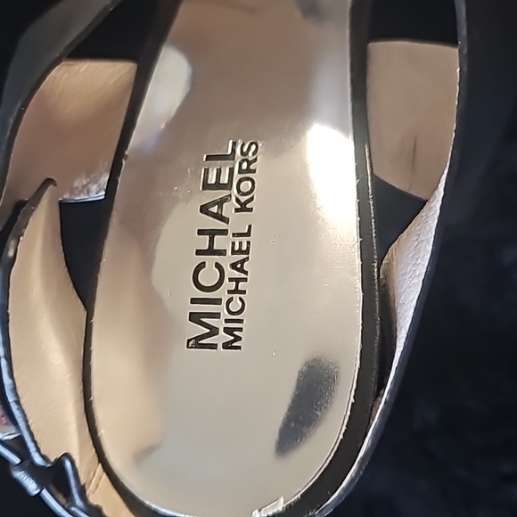 Micheal kores heels - Picture 5 of 5